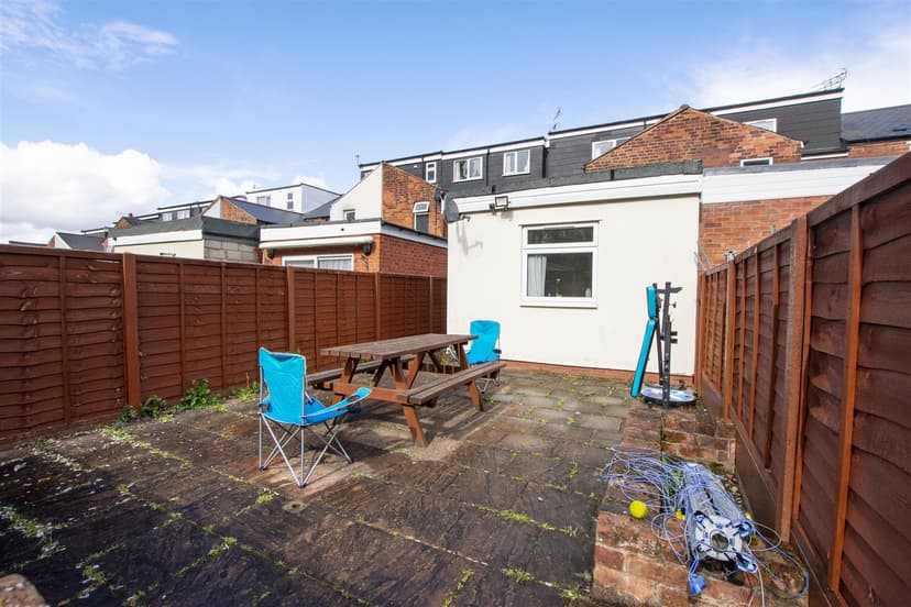 228, Heeley Road - Image 2