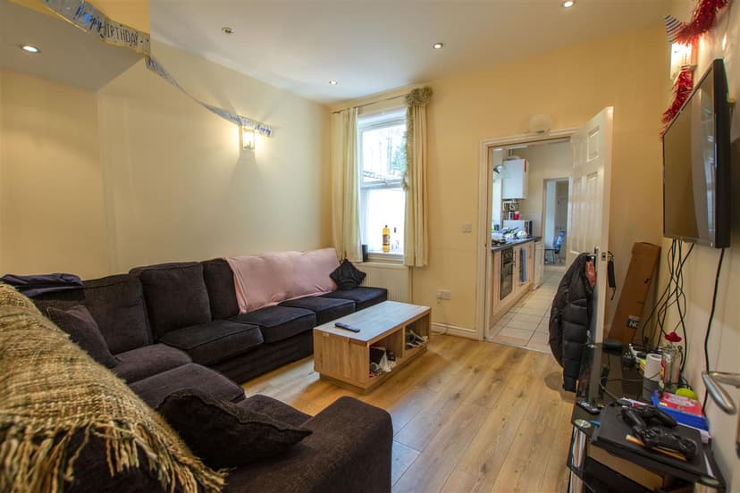 275, Heeley Road - Image 16