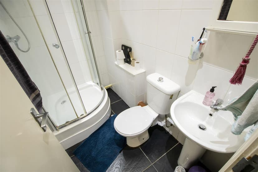 165, Hubert Road - Image 1