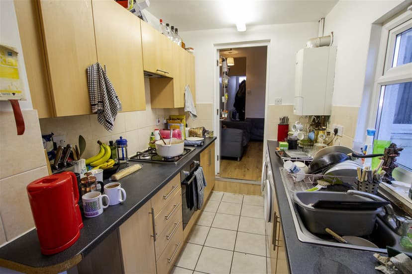 147, Tiverton Road - Image 6