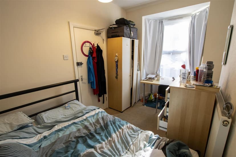 147, Tiverton Road - Image 5