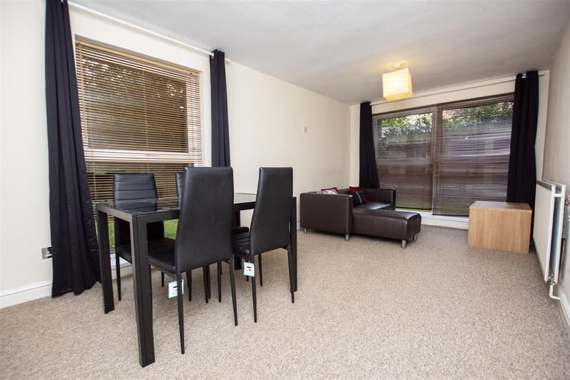 34, Seymour Close - Image 5
