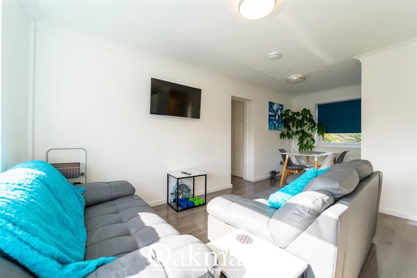 30, Leahurst Crescent - Image 12