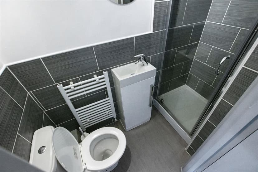130, Dartmouth Road - Image 5