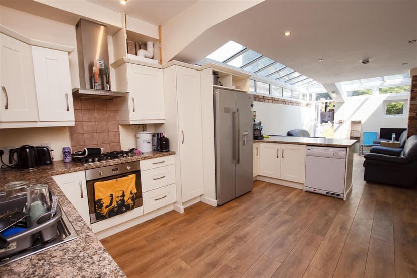 301, Heeley Road - Image 9