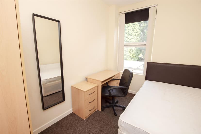 301, Heeley Road - Image 7