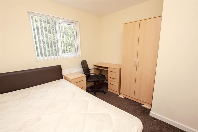 301, Heeley Road - Image 4