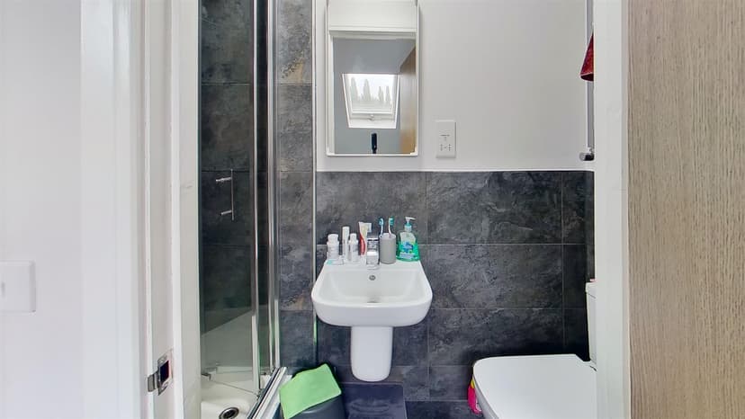 209, Umberslade Road - Image 8