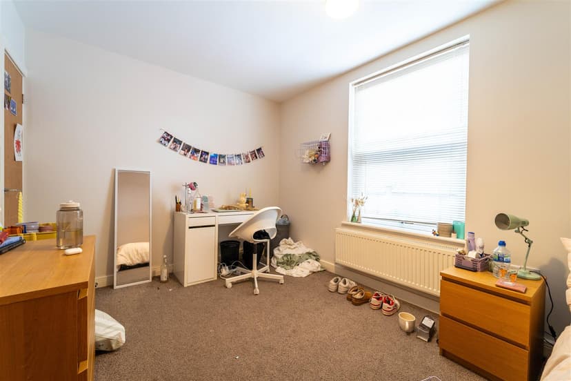 54, Exeter Road - Image 13