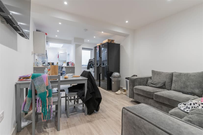 14, Exeter Road - Image 21