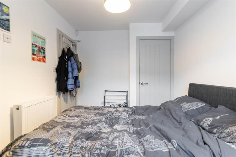 14, Exeter Road - Image 13