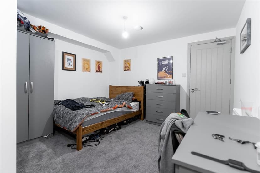 14, Exeter Road - Image 11