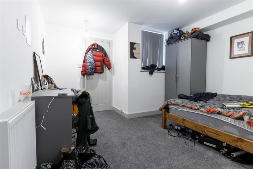 14, Exeter Road - Image 8