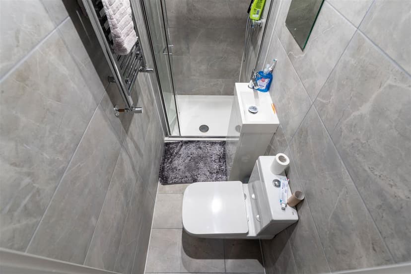 14, Exeter Road - Image 6