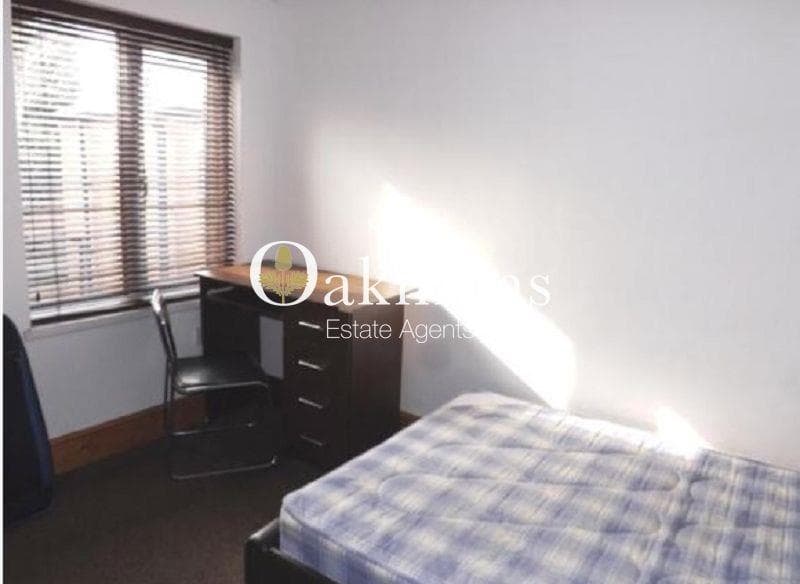 9, Warwards Lane - Image 10