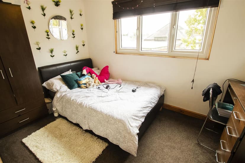 9, Warwards Lane - Image 9