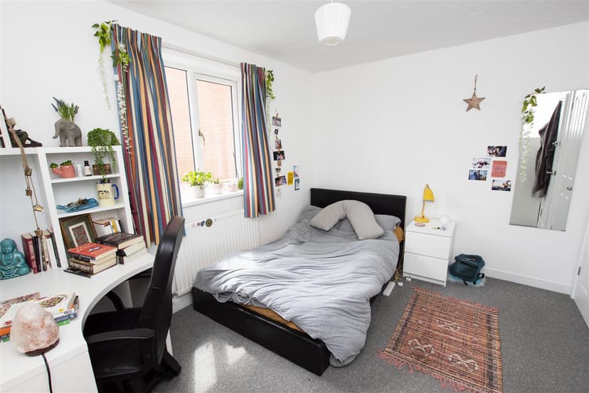 3A, Exeter Road - Image 5