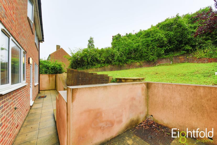 Crespin Way - Image 4