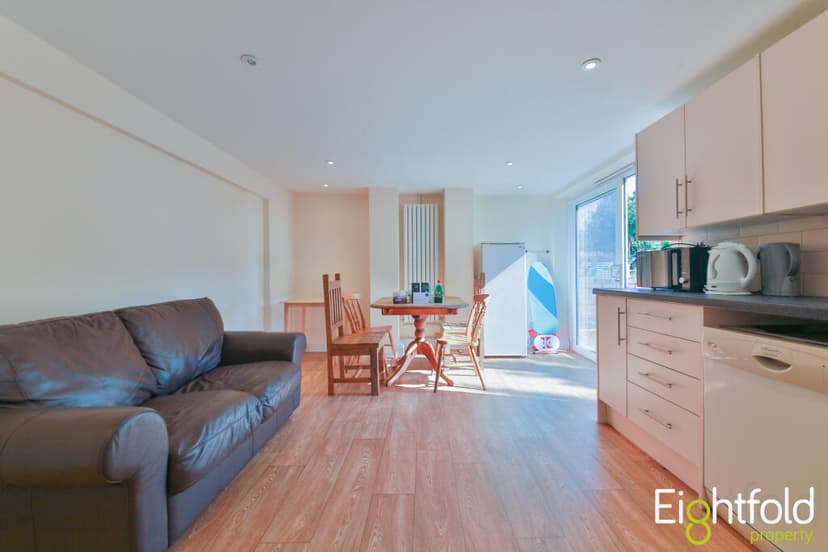 Hollingdean Terrace - Image 4