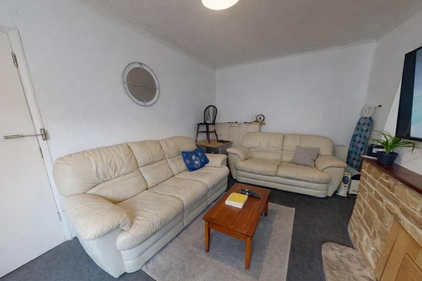 Newmarket Terrace - Image 2