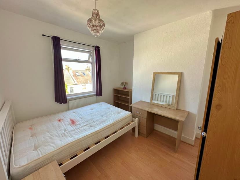 Southampton Street - Image 4