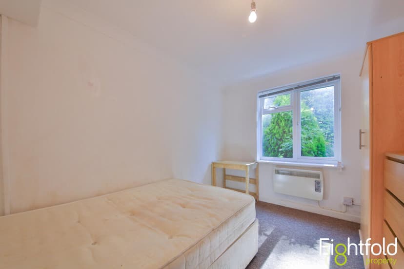 Crespin Way - Image 2