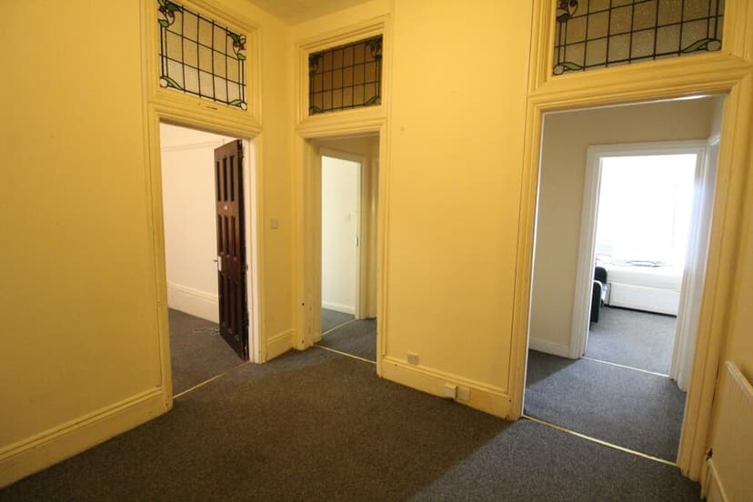 Kings Road - Image 3