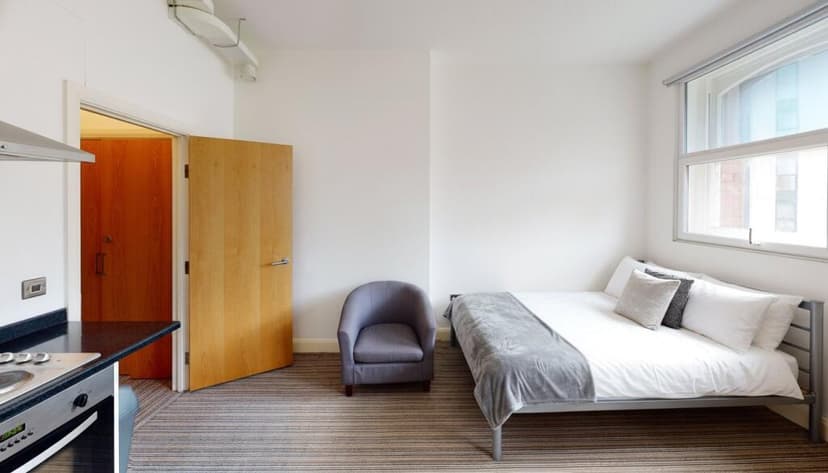 Carlton Chambers S13