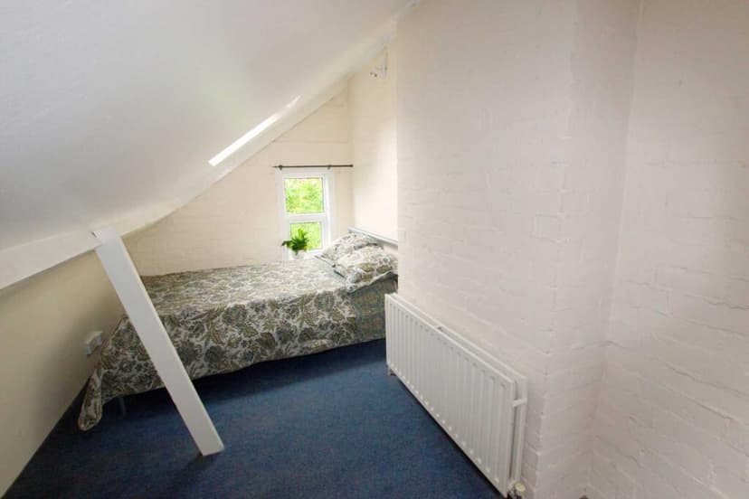 Christchurch Road - Image 5