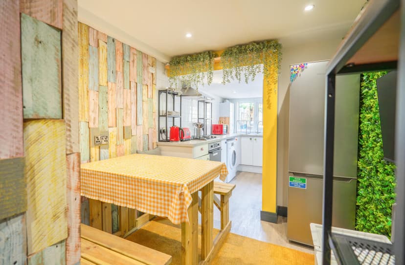 New England Road - Image 4