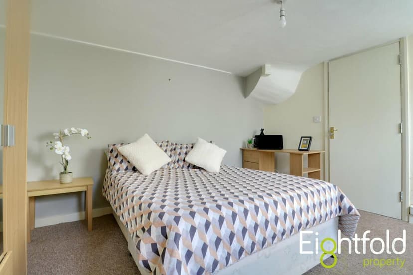 Inverness Road - Image 8