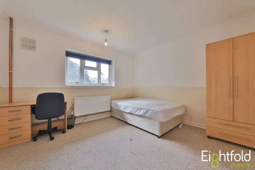 Southmount - Image 2