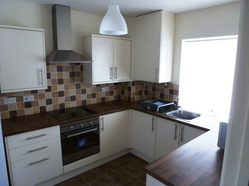 13 Harry Stoke Road - Image 2