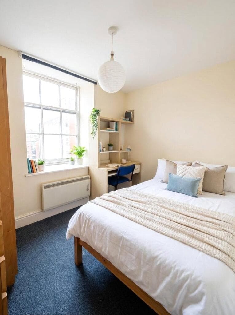 Denmark Street - Image 2