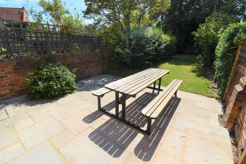 Donnington Road - Image 3