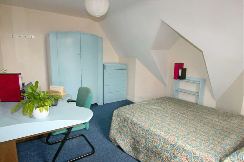 Christchurch Road - Image 3