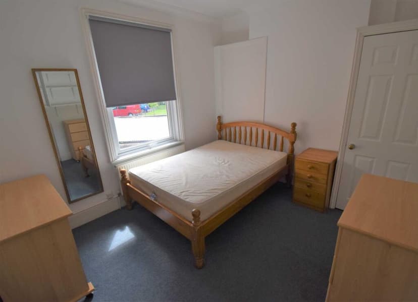 Wokingham Road - Image 4