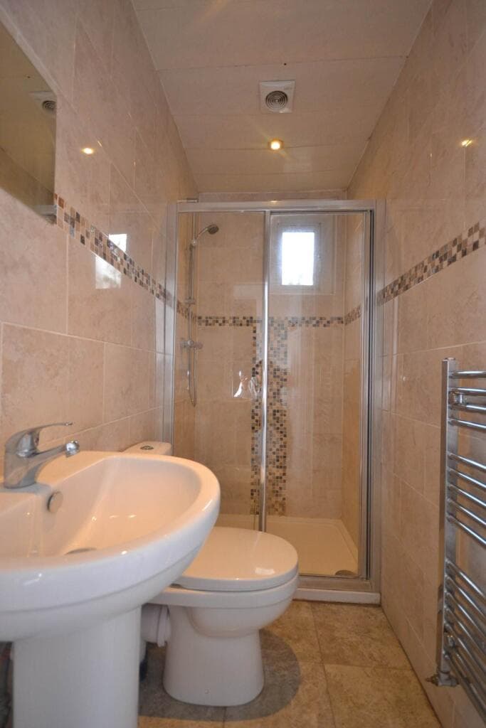 Erleigh Road - Image 3