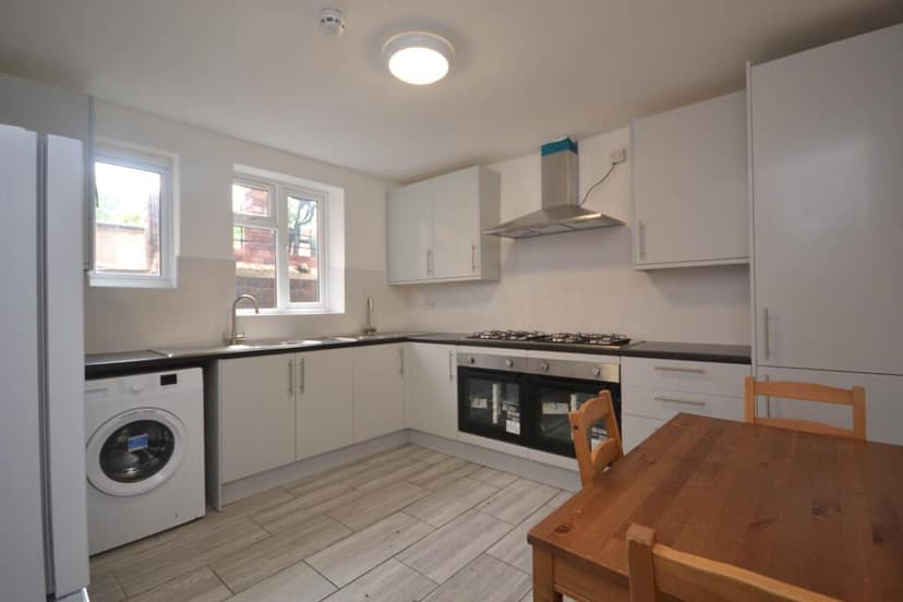 Erleigh Road - Image 1