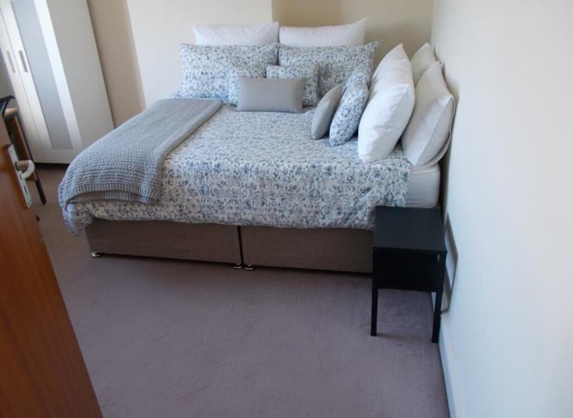 4 Bedford Crescent - Image 4