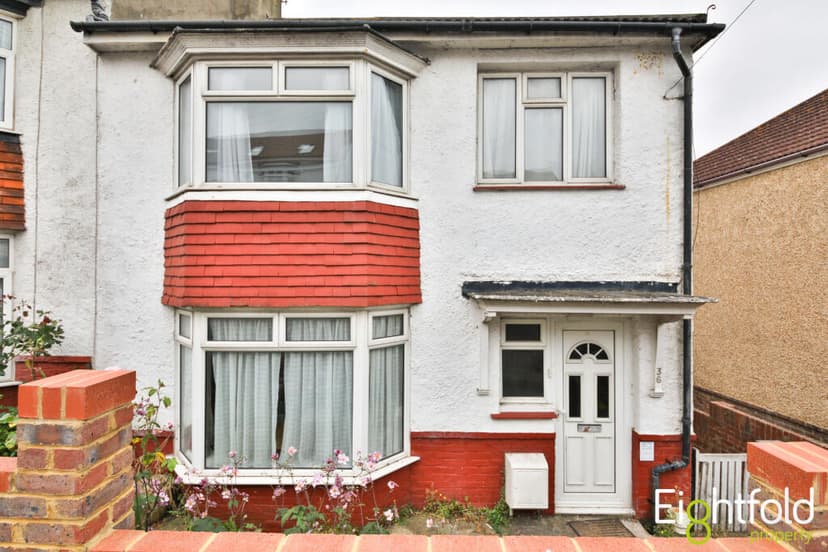 Carlyle Avenue - Image 3