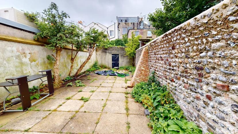 Norfolk Road - Image 4