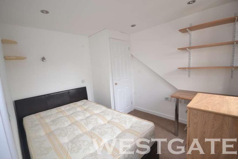 Hatherley Road - Image 5