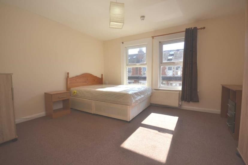 Grange Avenue - Image 5