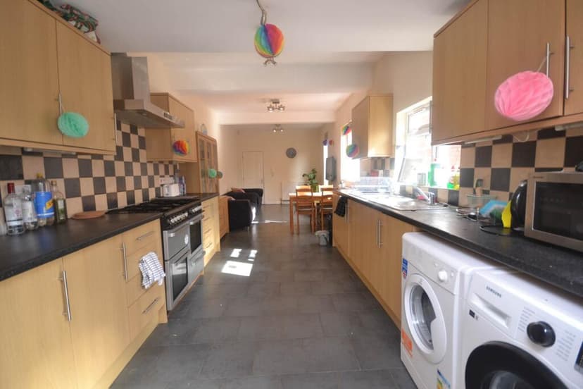 College Road - Image 2