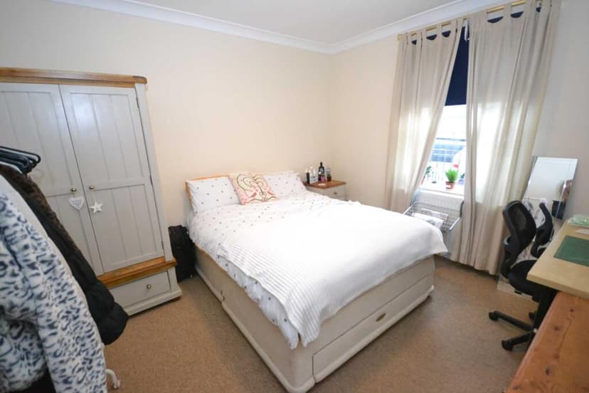 Blenheim Road - Image 4