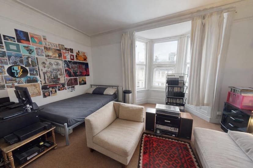 Ditchling Rise - Image 2