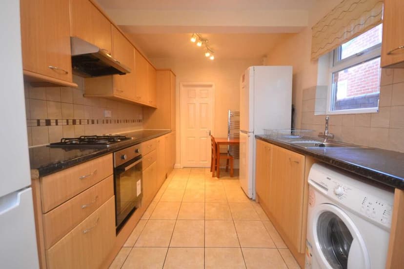 Grange Avenue - Image 2