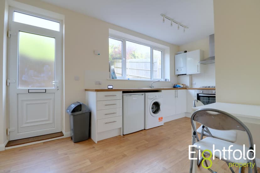 Crespin Way - Image 1