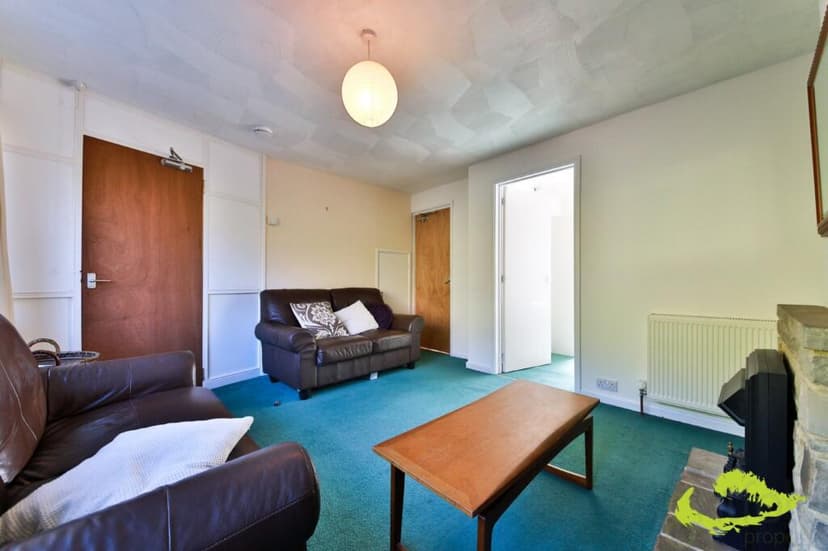 Thompson Road - Image 8